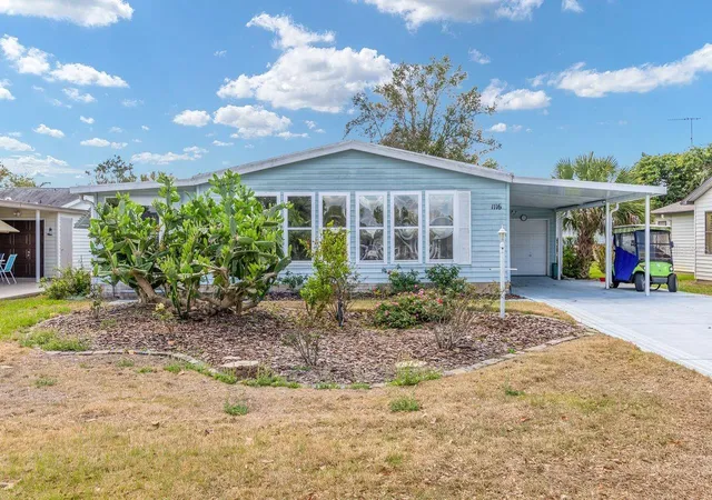1st image of 1116 W Boone Ct, Lady Lake, FL 32159 | MLS# OM722106