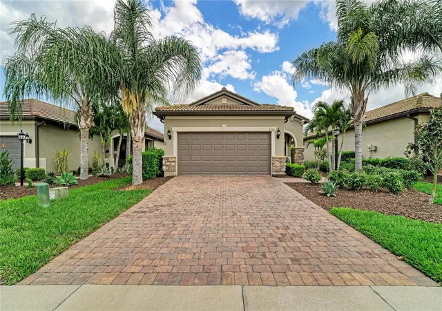3rd image of 6735 Haverhill Ct, Bradenton, FL 34202 | MLS# A4688709
