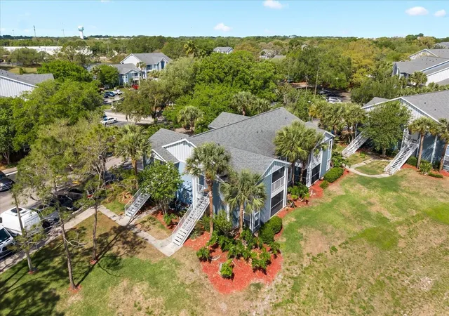 3rd image of 2501 Grassy Point Dr #103, Lake Mary, FL 32746 | MLS# O6396099