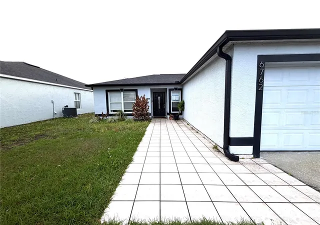 Photo 1 of Single family home for sale at 6762 Pomeroy Cir, Orlando, FL 32810 | MLS# S5147128 | Listing updated on 2026-07-30