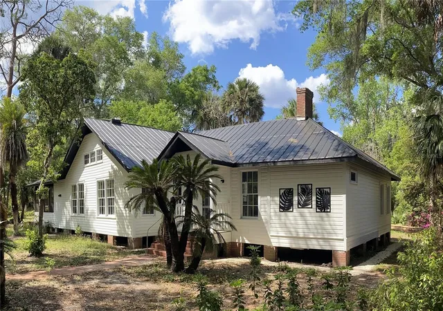 Homes for sale in Melrose, FL | 6015 Quail St, Melrose, FL 32666 | MLS# GC539136