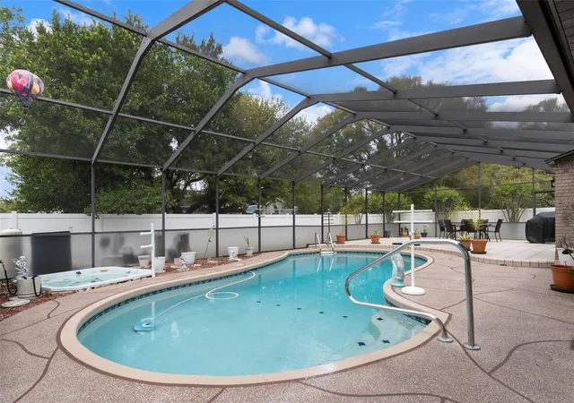 Photo 2 of Single family home for sale at 3217 Abeline Rd, Spring Hill, FL 34608 | MLS# W7884527 | Listing updated on 2026-10-15