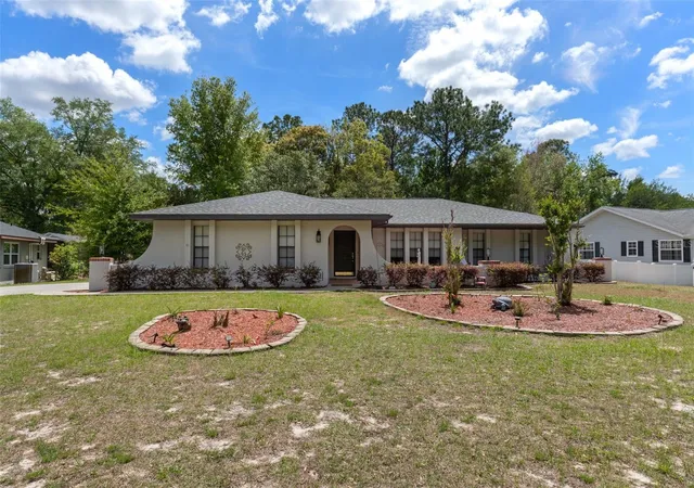 1st image of 5 Mangrove Ct S, Homosassa, FL 34446 | MLS# TB8493756