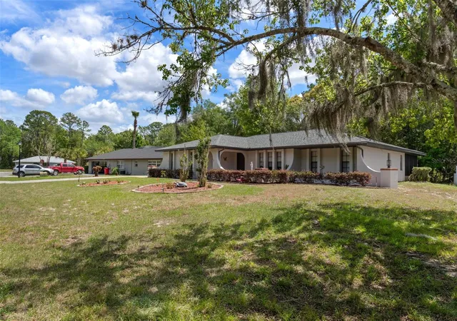 2nd image of 5 Mangrove Ct S, Homosassa, FL 34446 | MLS# TB8493756