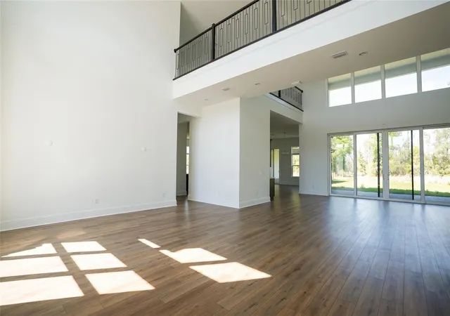 4th image of 16000 Pendio Dr, Bella Collina, FL 34756 | MLS# O6396121