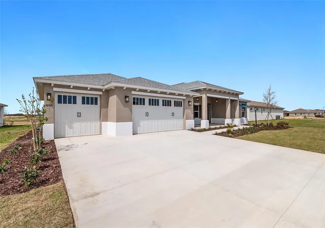 Photo 3 of Sale Pending at 10345 SW 82nd Place Rd, Ocala, FL 34481 | MLS# OM722123 | Listing updated on 2026-09-04
