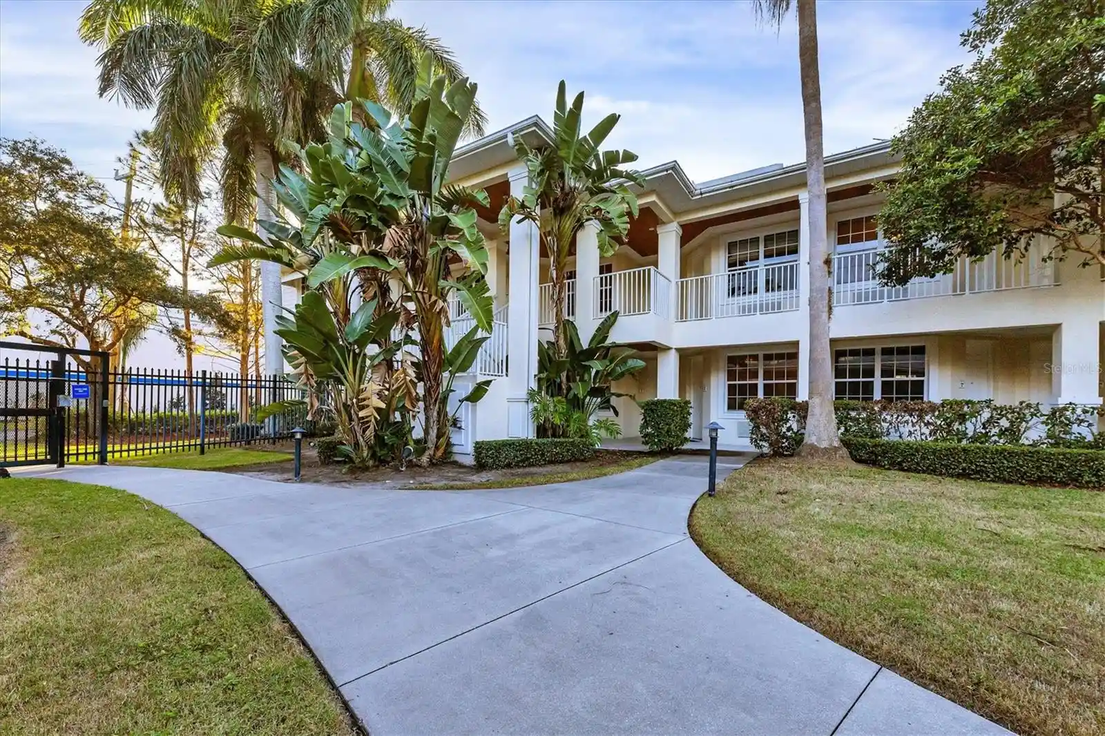 Listing Photo 1 - Condo for sale in 3506 54Th Dr W located at 3506 54Th Dr W, Bradenton, FL 34210 - Unit #104