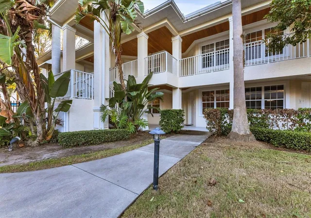 Listing Photo 2 - Condo for sale in building located at 3506 54Th Dr W, Bradenton, FL 34210 - Unit #104