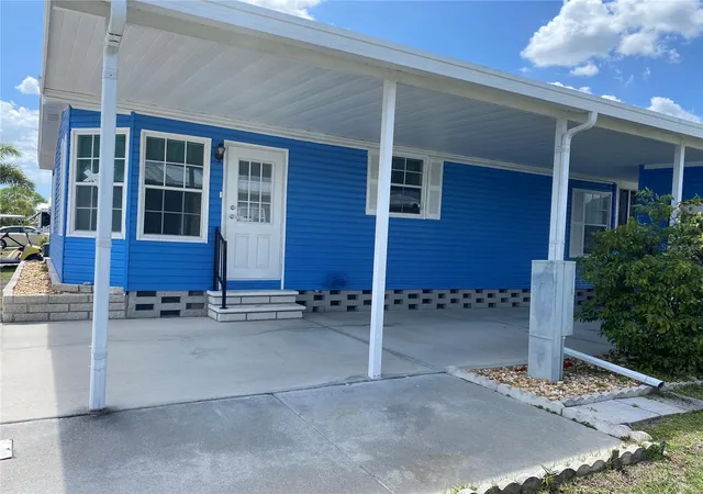 Photo 2 of Manufactured home for sale at 701 Riverview Cir, North Port, FL 34287 | MLS# N6143738 | Listing updated on 2026-09-12