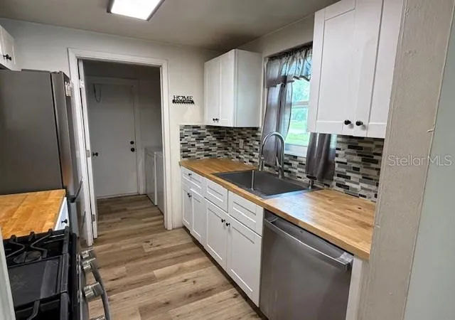 Photo 3 of Single family home for sale at 14536 Sw 34th Terrace Rd, Ocala, FL 34473 | MLS# OM722124 | Listing updated on 2026-10-16