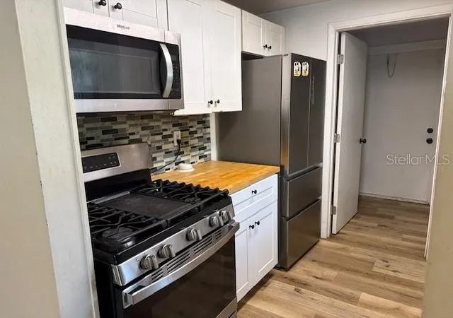 Photo 3 of Single family home for sale at 14536 SW 34th Terrace Rd, Ocala, FL 34473 | MLS# OM722124 | Listing updated on 2026-10-16