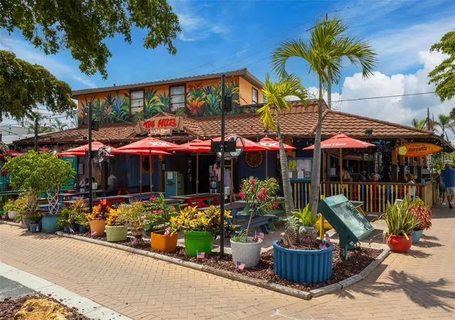 Listing Photo 2 - Condo for sale in building located at 6334 Midnight Pass Rd, SARASOTA, FL 34242 - Unit #41