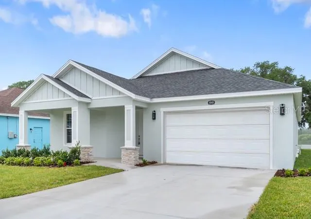 Photo 2 of Single family home for sale at 4545 Fairway Oaks Dr, Mulberry, FL 33860 | MLS# L4960817 | Listing updated on 2026-09-29