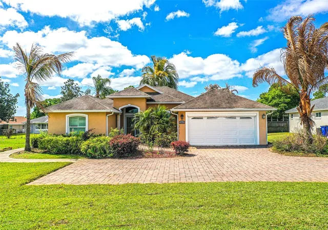 1st image of 3715 Sebring Pkwy, Sebring, FL 33870 | MLS# L4960818