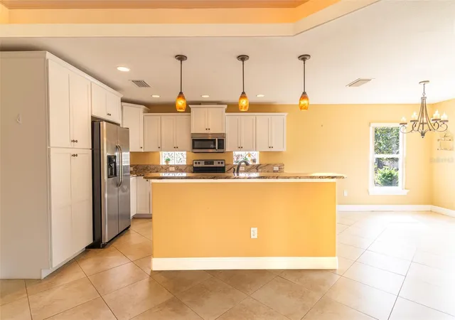 image of 3715 Sebring Pkwy, Sebring, FL 33870 | MLS# L4960818