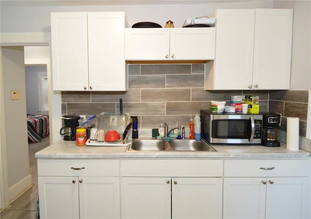 4th image of 2351 25Th Ave S, St Petersburg, FL 33712 | MLS# TB8493803