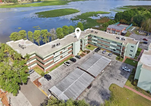 Condo for sale at 1130 N Lake Parker Ave #A305, LAKELAND, FL 33805 | MLS# TB8493818
