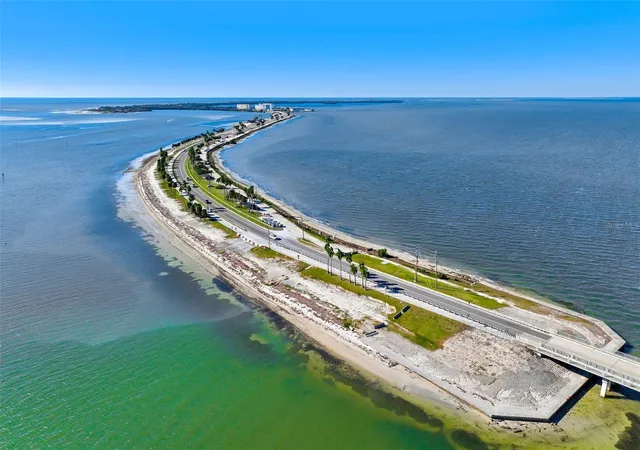 2nd image of 460 S Paula Dr, DUNEDIN, FL 34698