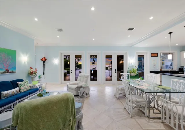 5th image of 518 58Th St, Holmes Beach, FL 34217 | MLS# A4688761