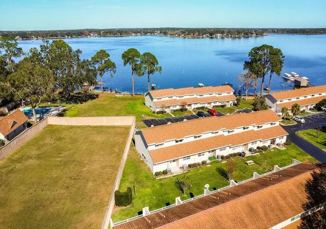 2nd image of 11001 Se Sunset Harbor Rd #F45, Summerfield, FL 34491 | MLS# OM722137