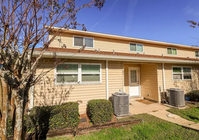 1st image of 11001 Se Sunset Harbor Rd #F45, Summerfield, FL 34491 | MLS# OM722137