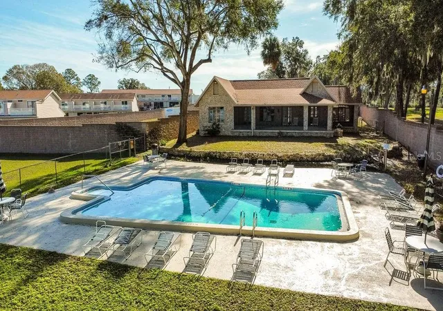 2nd image of 11001 Se Sunset Harbor Rd, SUMMERFIELD, FL 34491