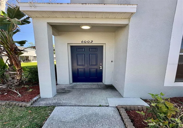 Photo 2 of Sale Pending at 6002 Osprey Lake Cir, Riverview, FL 33578 | MLS# TB8493861 | Listing updated on 2026-04-21