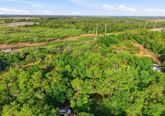 3rd image of 22811 Williams Dr, North Fort Myers, FL 33917 | MLS# C7524316