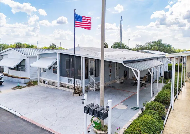 2nd image of 7135 El Dewitt St, Zephyrhills, FL 33541 | MLS# TB8493864
