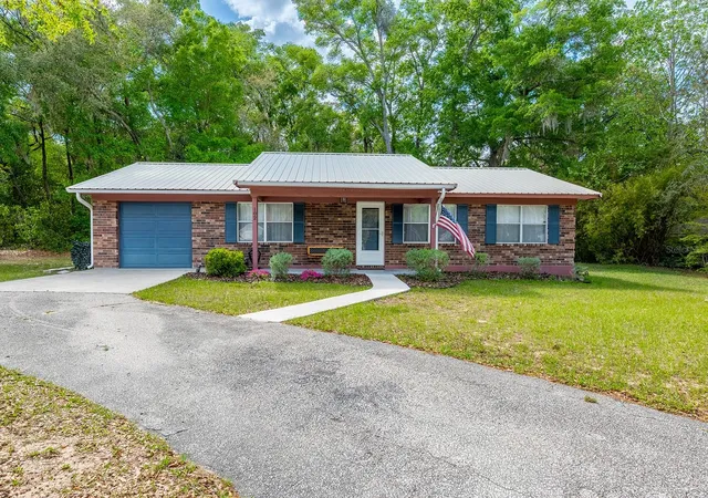 Photo 3 of Single family home for sale at 102 Swans Nest Cir, Melrose, FL 32666 | MLS# GC539149 | Listing updated on 2026-08-18
