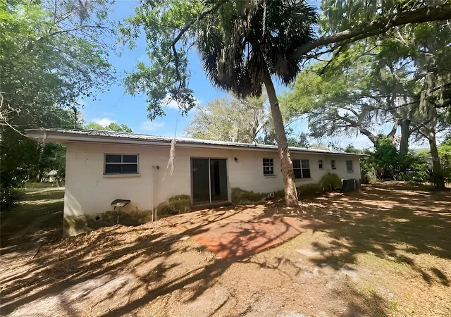 Homes for sale in Chiefland, FL | 23 Ne 6Th St, Chiefland, FL 32626 | MLS# GC539156