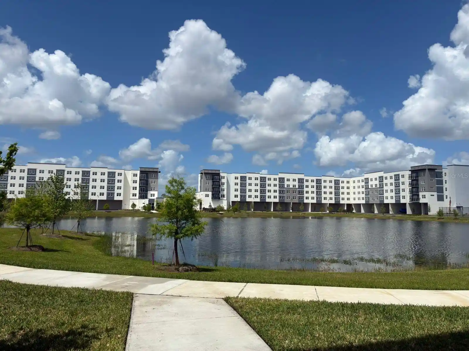 Listing Photo 2 - Condo for sale in 5587 Millenia Park Blvd located at 5587 Millenia Park Blvd, ORLANDO, FL 32839 - Unit #318