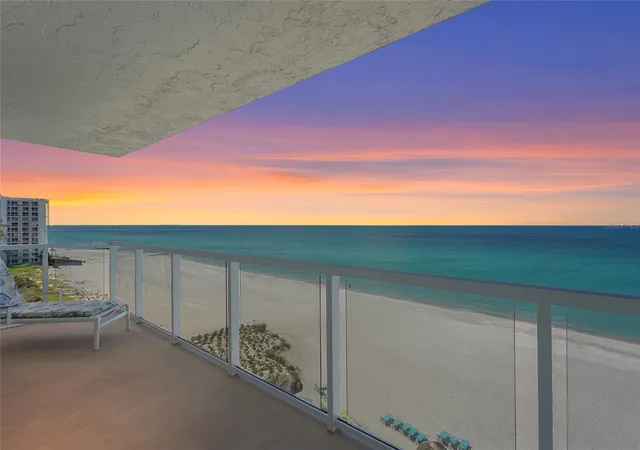 Homes for sale in Longboat Key, FL | 2425 Gulf Of Mexico Dr, Longboat Key, FL 34228