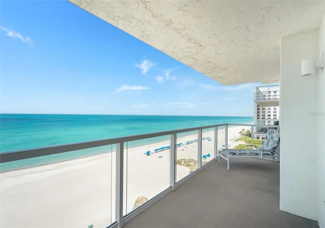 Homes for sale in Longboat Key, FL | 2425 Gulf Of Mexico Dr, Longboat Key, FL 34228