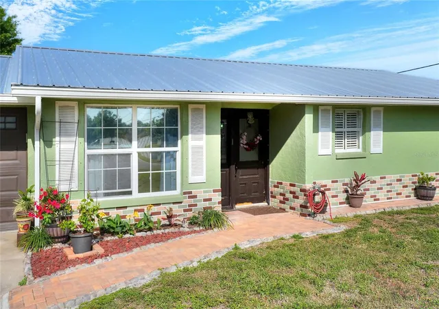 Photo 3 of Single family home for sale at 6108 Fairway Blvd, Apollo Beach, FL 33572 | MLS# L4960829 | Listing updated on 2026-04-09