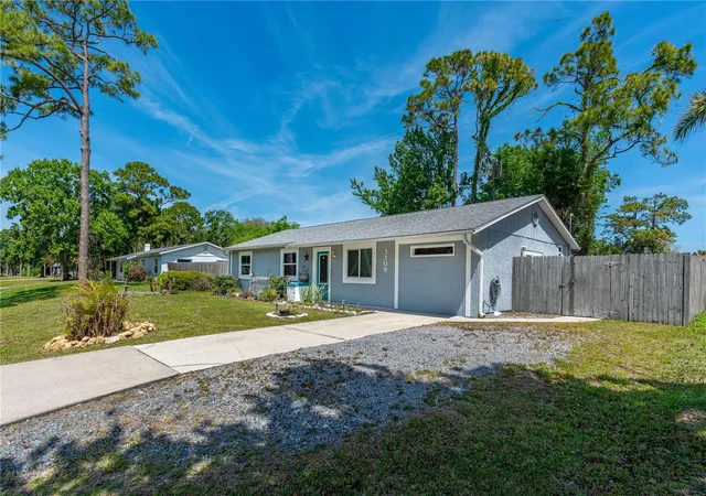 Homes for sale in Edgewater, FL | 3309 Woodland Dr, Edgewater, FL 32141 | MLS# FC317473