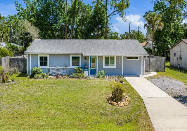 Homes for sale in Edgewater, FL | 3309 Woodland Dr, Edgewater, FL 32141 | MLS# FC317473