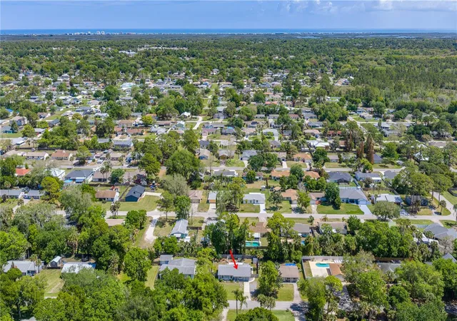 Homes for sale in Edgewater, FL | 3309 Woodland Dr, Edgewater, FL 32141 | MLS# FC317473