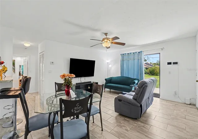 Photo 3 of House for sale at 2208/2210 Iris Way, Fort Myers, FL 33905 | MLS# V4948333 | Listing updated on 2026-09-01