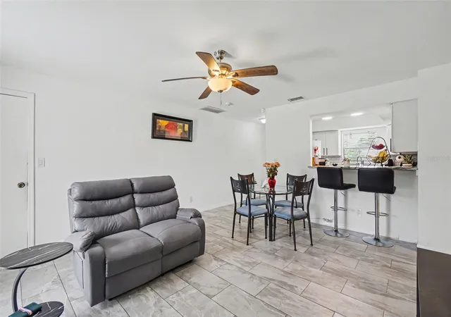 Photo 4 of House for sale at 2208/2210 Iris Way, Fort Myers, FL 33905 | MLS# V4948333 | Listing updated on 2026-09-01