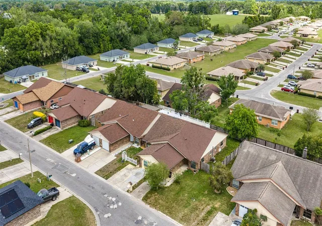 Listing Photo 2 - Condo for sale in building located at 7799 NE 20th Ct, OCALA, FL 34479 - Unit #