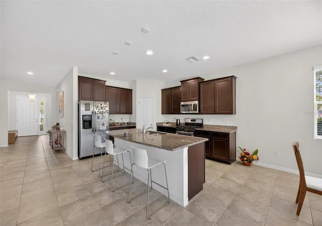 Photo 4 of Single family home for sale at 6309 Shadowlake Dr, Apollo Beach, FL 33572 | MLS# TB8494022 | Listing updated on 2026-10-08