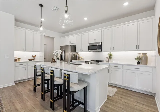 Photo 3 of Sale Pending at 4276 Darby Ct, Eustis, FL 32736 | MLS# W7884549 | Listing updated on 2026-07-08