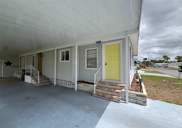 4th image of 413 Cervina Dr N, Venice, FL 34285 | MLS# N6143753