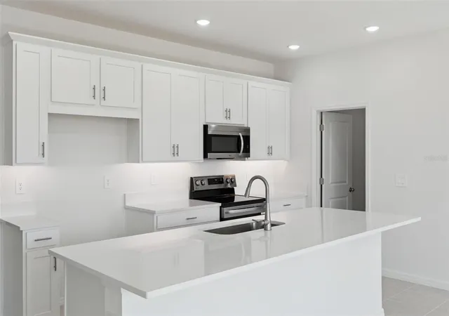 5th image of 4279 Darby Ct, Eustis, FL 32736 | MLS# W7884551