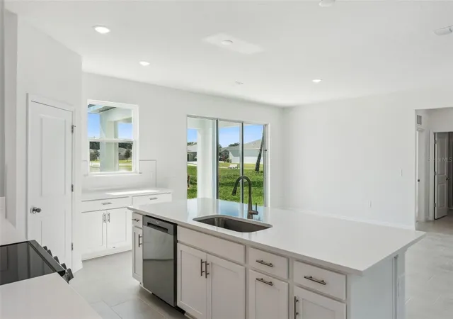3rd image of 4283 Darby Ct, Eustis, FL 32736 | MLS# W7884553