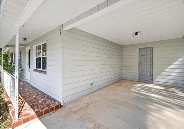 Photo 3 of Single family home for sale at 432 Nw 2nd Avenue, Williston, FL 32696 | MLS# TB8494037 | Listing updated on 2026-08-11