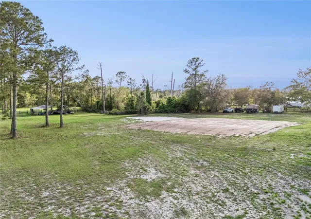 Photo 2 of Sale Pending at 110 Wild Horse Run, Deltona, FL 32738 | MLS# O6396345 | Listing updated on 2026-08-19