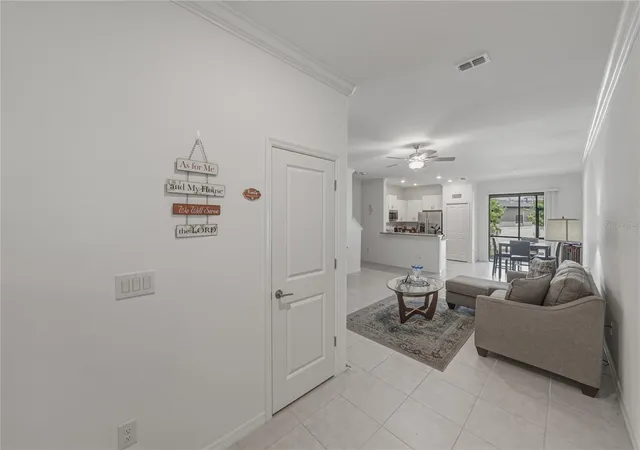 3rd image of 30688 Veridian Wy, Wesley Chapel, FL 33543 | MLS# TB8494051