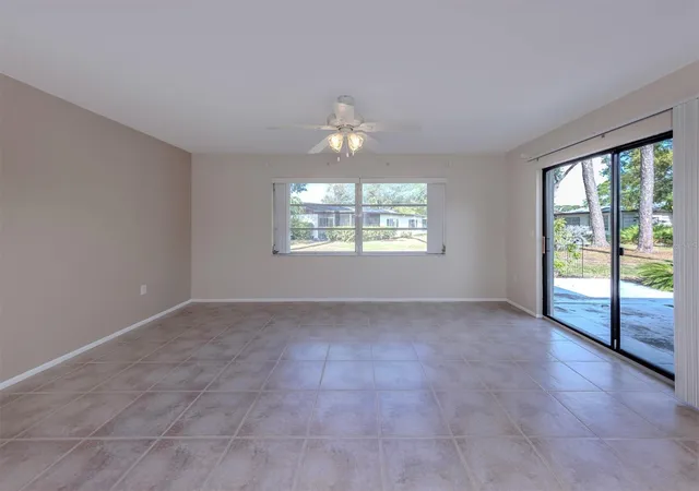 4th image of 6108 Green View Dr #143, Sarasota, FL 34231 | MLS# N6143757